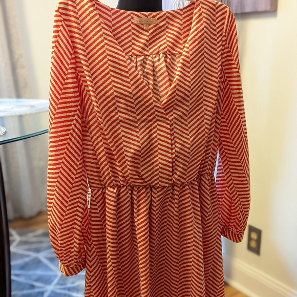 Geometric Dress - Picture 2 of 11